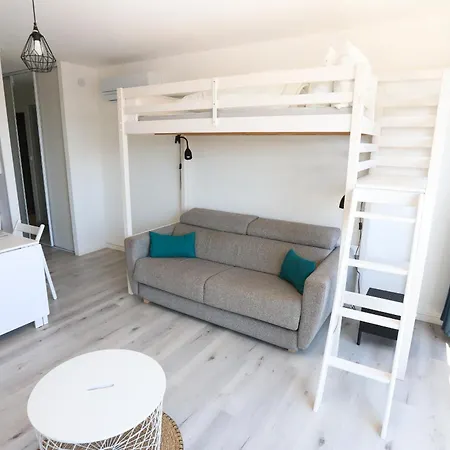 Lumineux Et Climatise St Cyprien 3 Min Du Port Apartment